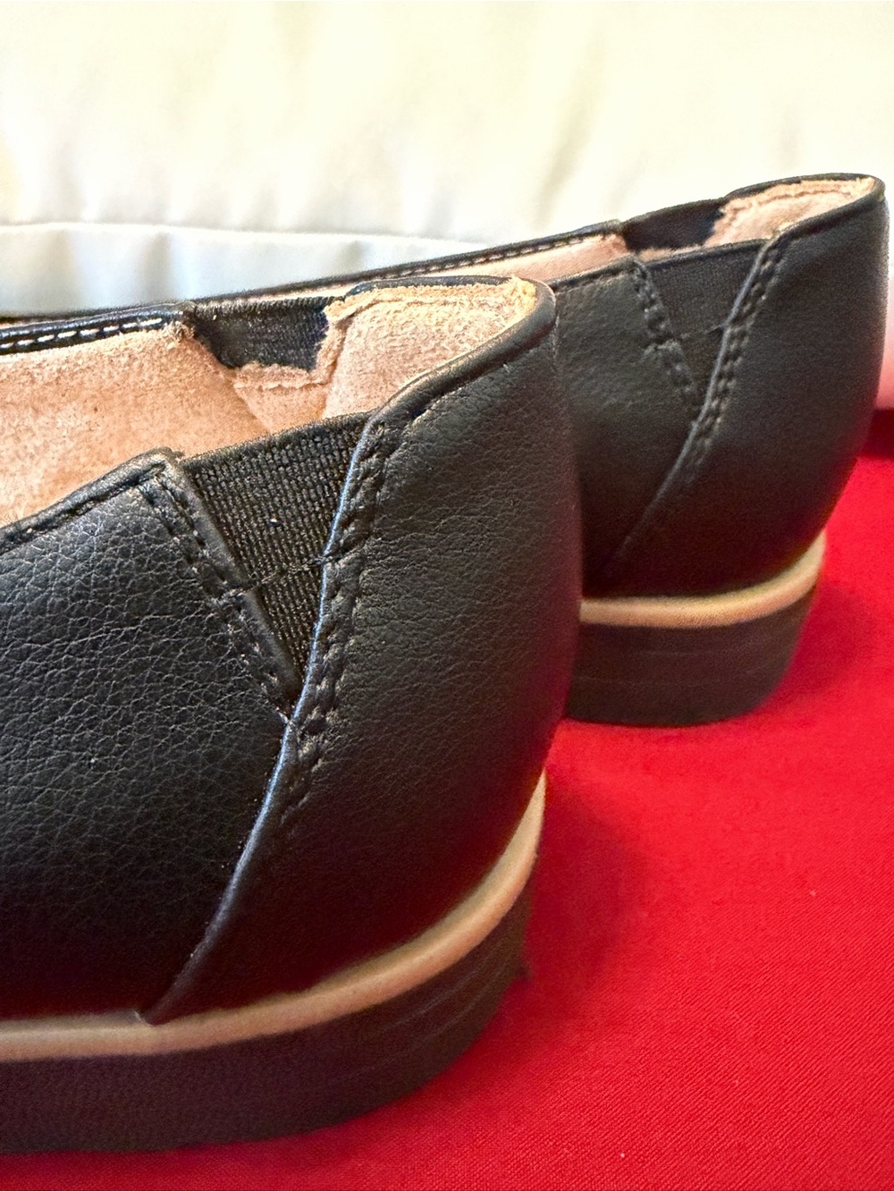 SOUL Naturalizer Women's Black Leather Slip-On Flats - Picture 5 of 10